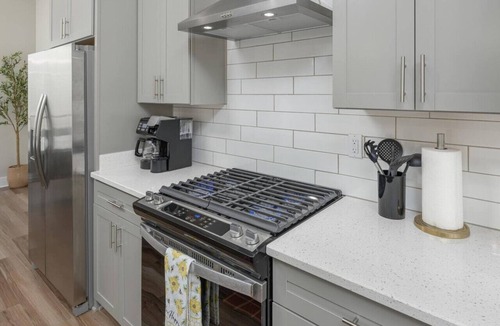 Chattanooga Villa | 3BR, 3BA Southside Chatt Townhouse!
