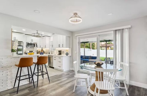 Dania Beach House | 3BR Dania Beach Escape: Heated Pool, Mini Golf & Tropical Fun for 8!