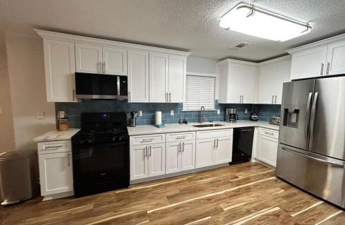Decatur House | 3BR Decatur Home - Sleeps 10 - Private Patio-Deck