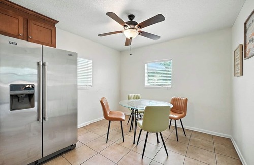 Baldwin House | 3BR Home W/Private Yard & Full Kitchen