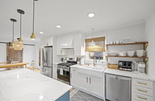 Greenville House | 3BR Retreat Near Augusta Rd & Downtown w/Patio