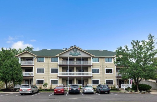 Nashville Apartment | 3rd Floor Front Side Corner Penthouse Suite - 304