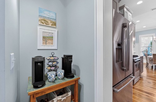 King City House | 4 bedroom 2.5 bath house in the heart of the Pier/Village area