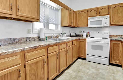 The Woods Cottage | 4 Bedroom/4Bath Cottage
