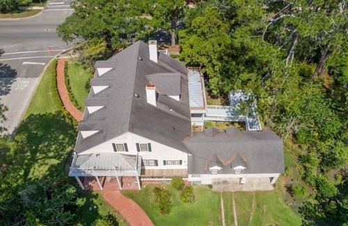 Monticello House | 4-bedroom estate in fabulous Monticello with AC
