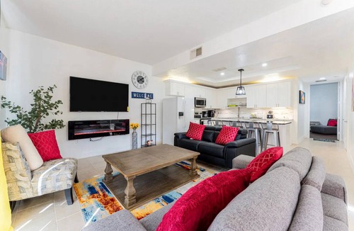 Kissimmee House | 4-bedroom home in Kissimmee, 8 mins to Silver Spurs Arena, Mecum Car Auction