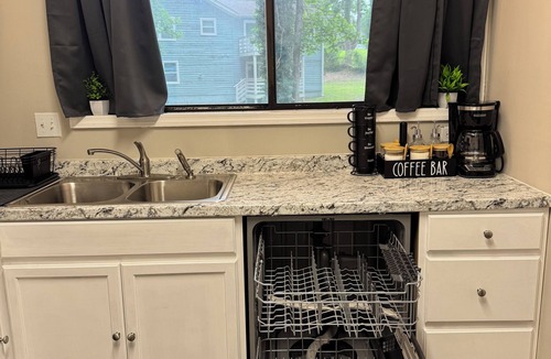 Jonesboro House | 4-bedroom welcoming getaway in Jonesboro Ga
