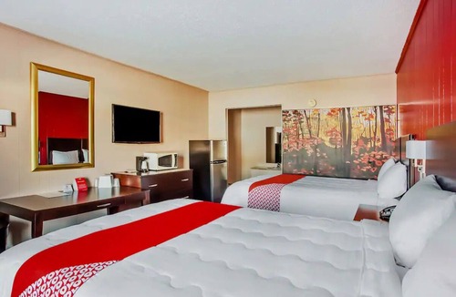 Ridgeland Hotel | 4 Clean King Bed Room Near Local Dining + Attractions in Ridgeland