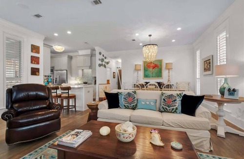 Seagrove Beach House | 4 FREE bikes, Community Pools, Tennis-Beach Chairs