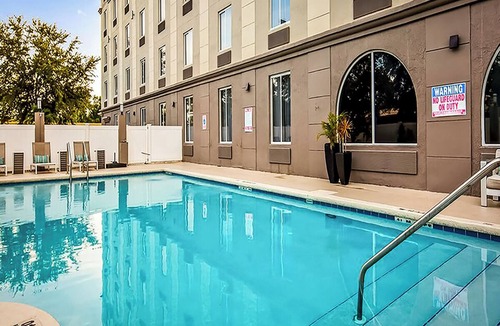 Orlando Hotel | 4 Gateway Orlando Units w/Access to Pool & Free Breakfast | Short Drive to Park