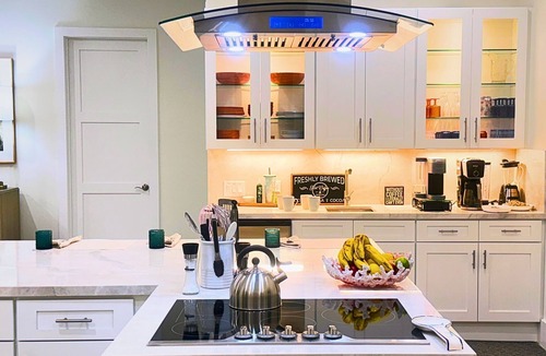 Dania Beach House | 40% DISCOUNT NEW YRS WK-NEWLY BUILT WTR FRNT BCH HM in East Ft Lauderdale Area