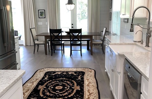 King City House | 5 Bedroom Home with Heated Private Pool, Wildlife Views, Steps to Pier Village!