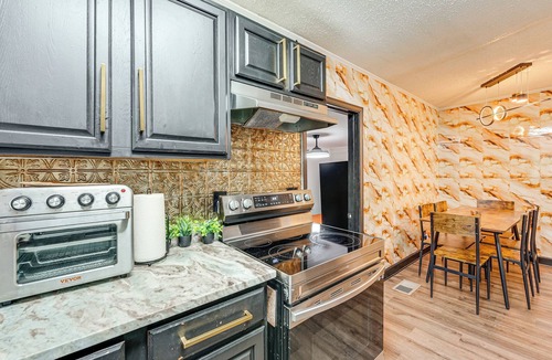 Marietta House | 5 Mi to Town: Pet-Friendly Retreat in Marietta!