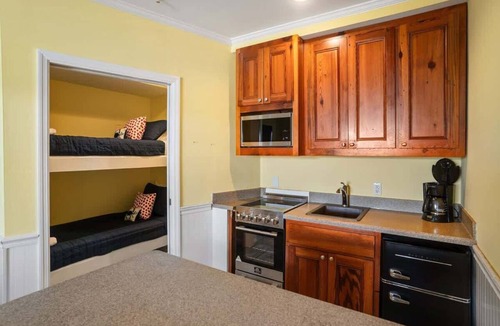 Saint Helena Island Apartment | 507 Sunsuite