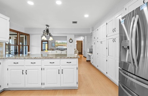 Oviedo House | 5700+ sqt home & a barn to celebrate your special milestones on 20-acre Orlando