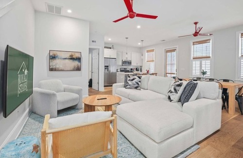 Mount Pleasant House | 58 Shem Dr - MTP