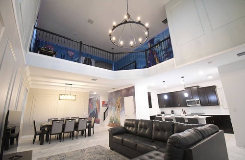 Kissimmee Villa | 5BR/5BA Game/Pool Villa 9 Miles to Disney