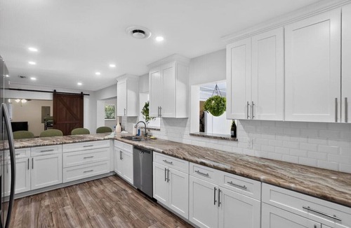 Mary Esther House | 5BR Pool Home Near Beaches | Pet-Friendly + BBQ