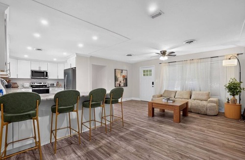 Mary Esther House | 5BR Pool Home Near Beaches | Pet-Friendly + BBQ