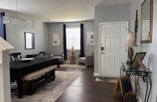Simpsonville House | 5BR Upscale Getaway - Near Greenville