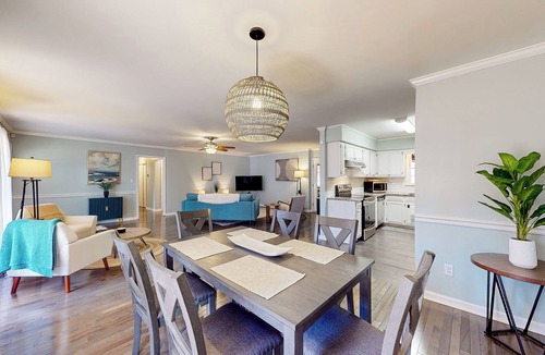 Macon House | 6 Mi to Dtwn: 'Macon Memories' Dog-Friendly Haven
