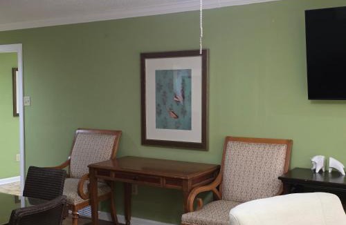 Cordova House | 6BR in Suburban area close to Freeway and Galeria