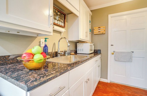 Tupelo Apartment | 7 Mi to Elvis Presley Birthplace: Studio Retreat!