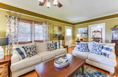 Thomaston House | 7 Mi to Sprewell Bluff Park: Home w/Patio & Yard!