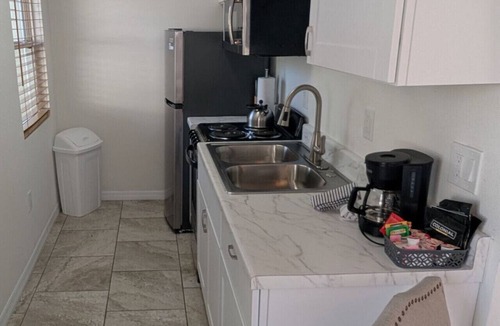 Siesta Key Hotel | #7-TwinPalms-King Studio Suite
