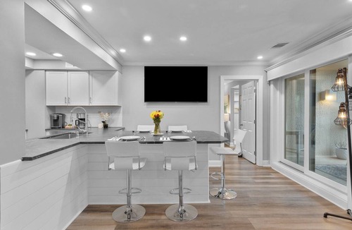 Shelter Cove Condo | 7104 Harbourside 1 @ Shelter Cove | Pool | Stunning Marina Views