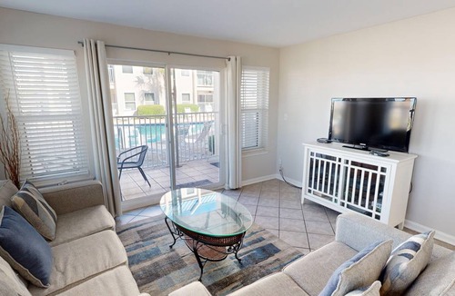 Holiday Isle Condo | 84 m² Condo ∙ 2 bedrooms ∙ 6 guests