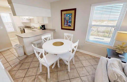 Holiday Isle Condo | 84 m² Condo ∙ 2 bedrooms ∙ 6 guests