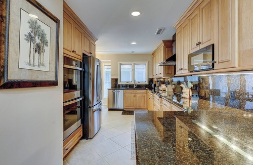 Beach Lagoon House | 9 Turtle Lane Club - Waterfront Complex!