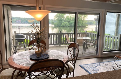 Hot Springs Condo | A Lakefront Paradise! On Beautiful Lake Hamilton - Minutes to Oaklawn!