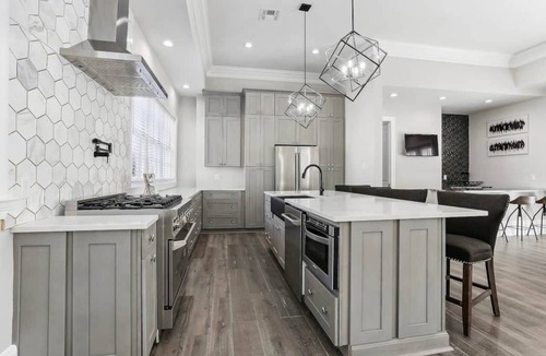 Algiers Point Bed & Breakfast | A Luxurious Bed and Breakfast in the Heart of Algiers Point.