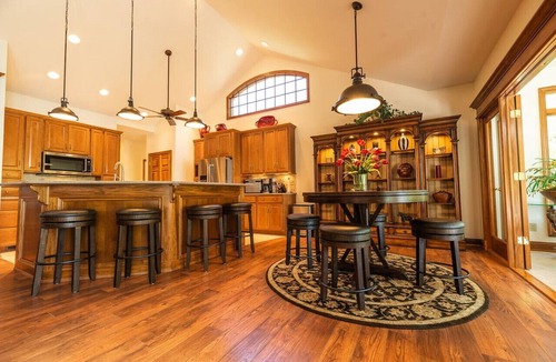 Tellico Village House | A Pet Friendly Luxury Lakefront Escape