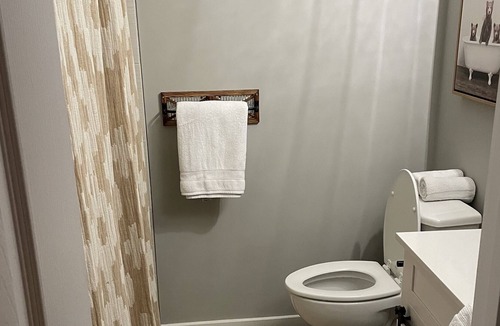 Harrison Apartment | A Private Guest Suite To Enjoy and Relax In