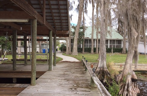 Ormonds Jungle Den Camp Sites House | A Quiet Town with a Fishing Problem. Great Way to Avoid Hotel/Motel Crowds!