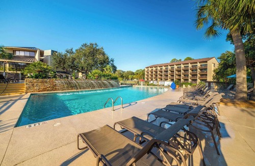 Folly Field Condo | A Relaxing Getaway with Shared Pools and Hot Tub in an Oceanfront Villa