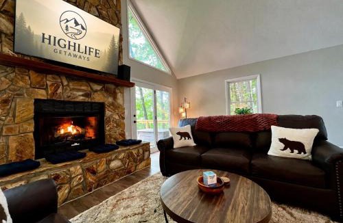 Franklin House | Above the Clouds Cabin