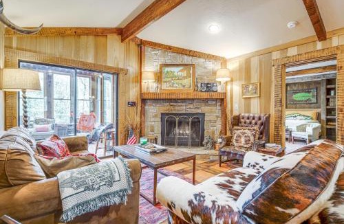 Sapphire House | Access to Lake & Pool! Sapphire Resort Retreat
