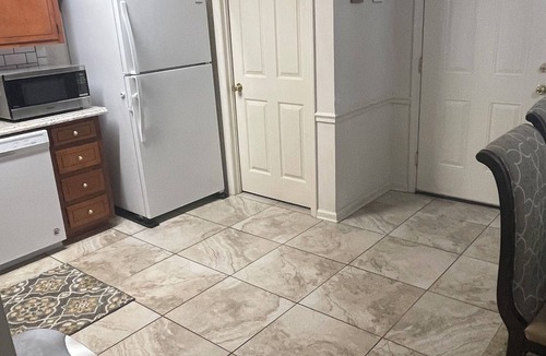 Albany Apartment | Adorable 2-bedroom apartment with all the amenities in charming Albany,Ga.