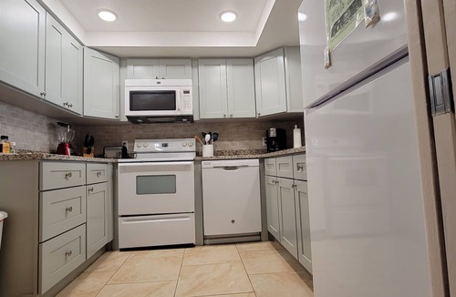 Redington Beach Condo | Affordable, Gulf-View Condo on Quiet Beach. Distinct Open Architecture!