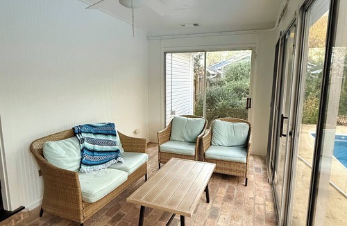Malbis House | Allergen conscious 3-bedroom Daphne home with Pool