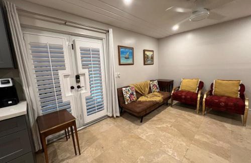 Poiciana Park II Apartment | Almeria House