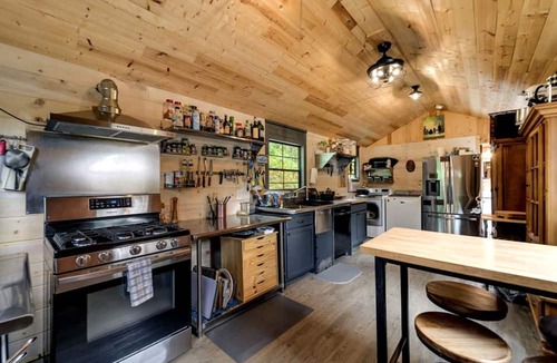 Sylva House | Amazing Safari Tent on a Scenic Ridge Right Beside The Tuckasegee River Near Sylva North Carolina