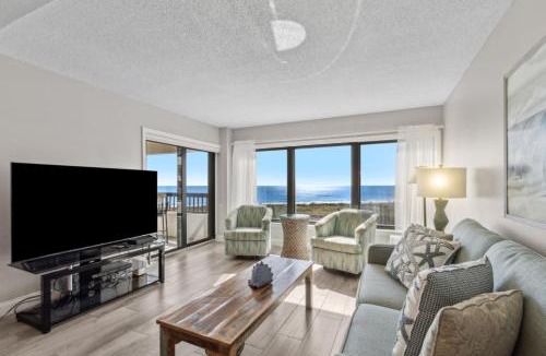 Amelia City House | Amelia Surf and Racquet Club Condo - 4th Floor Ocean Front - Pools - Tennis Courts - Sleeps 4