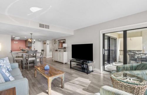 Amelia City House | Amelia Surf and Racquet Club Condo - 4th Floor Ocean Front - Pools - Tennis Courts - Sleeps 4