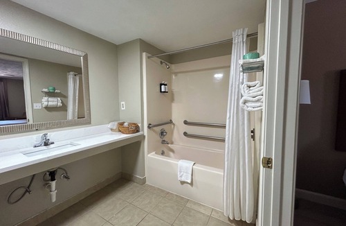 Henderson Hotel | Americana Inn