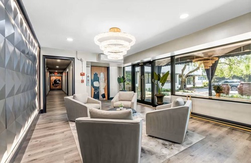Lenox Apartment | Apartment 203
